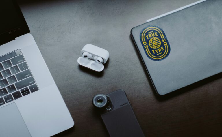 digital minimalism workspace setup